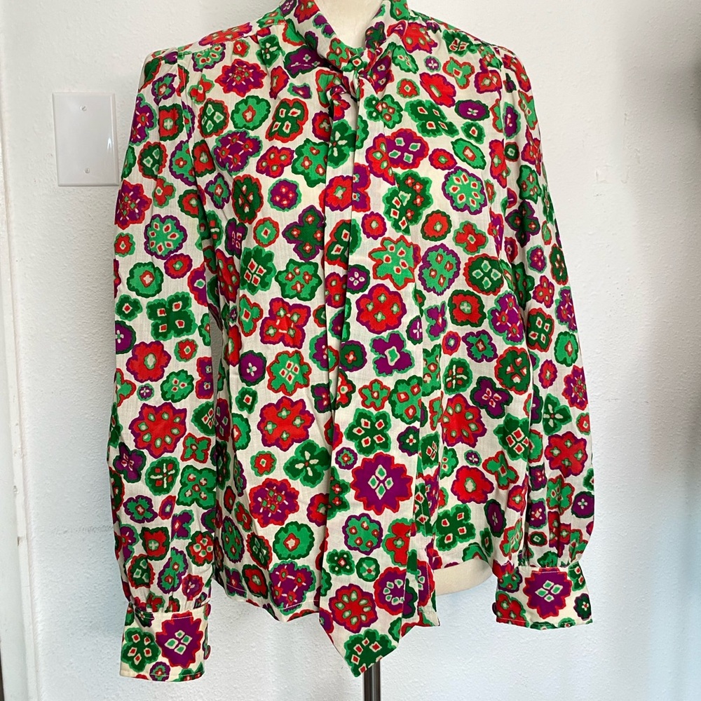 1960s floral print button down blouse